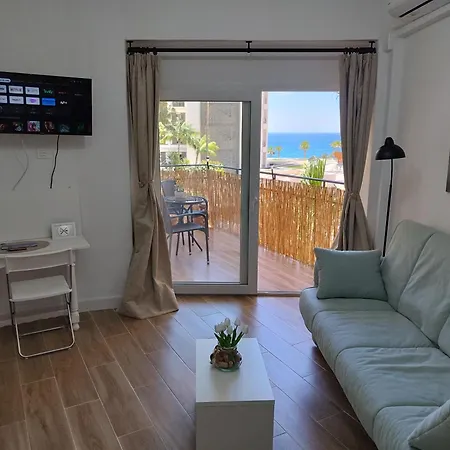 Amazing Front Sea View Studio. Centre * Marbella